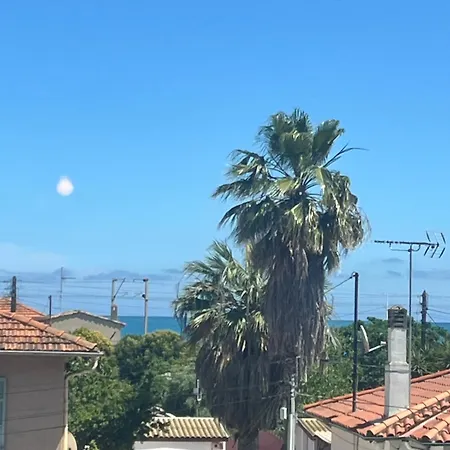 Agreable Appartement Climatise Devant La Mer Avec Parking Antibes Exterior photo