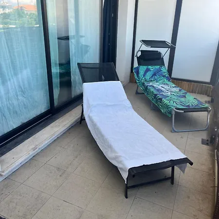 Agreable Appartement Climatise Devant La Mer Avec Parking Antibes Exterior photo